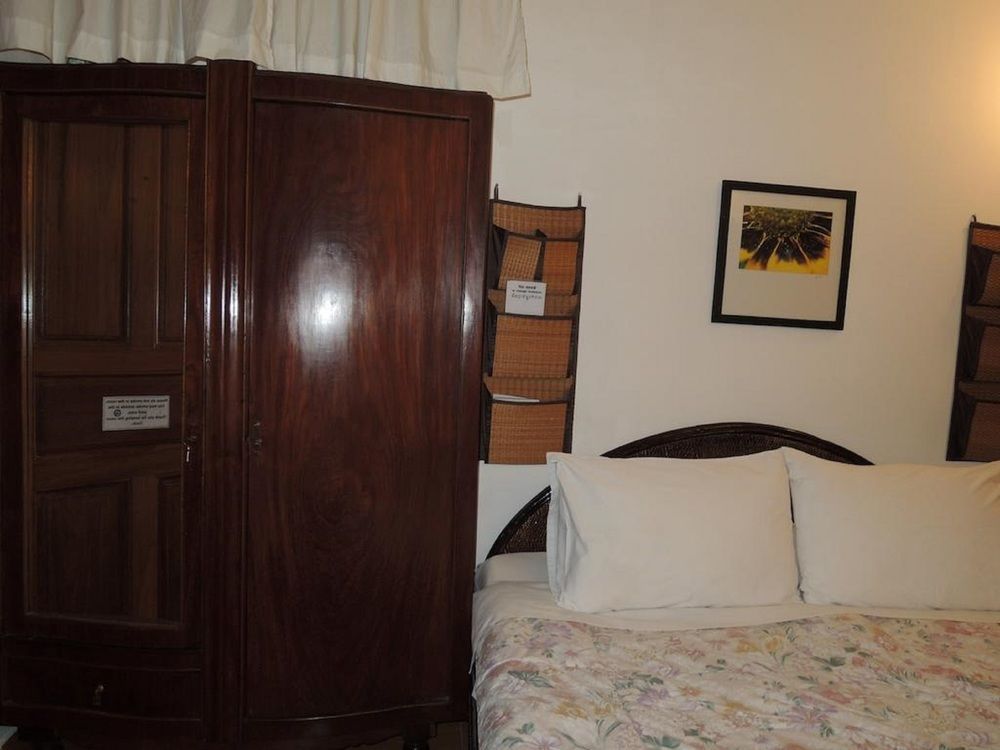 วายเค อพาร์ต เฮาส์ Hotel พนมเปญ ภายนอก รูปภาพ